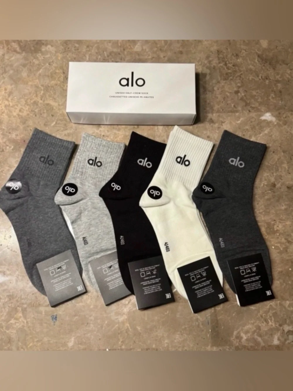 New Women’s Alo socks
New in box and with tags 
5 pairs size Medium - Picture 6 of 7